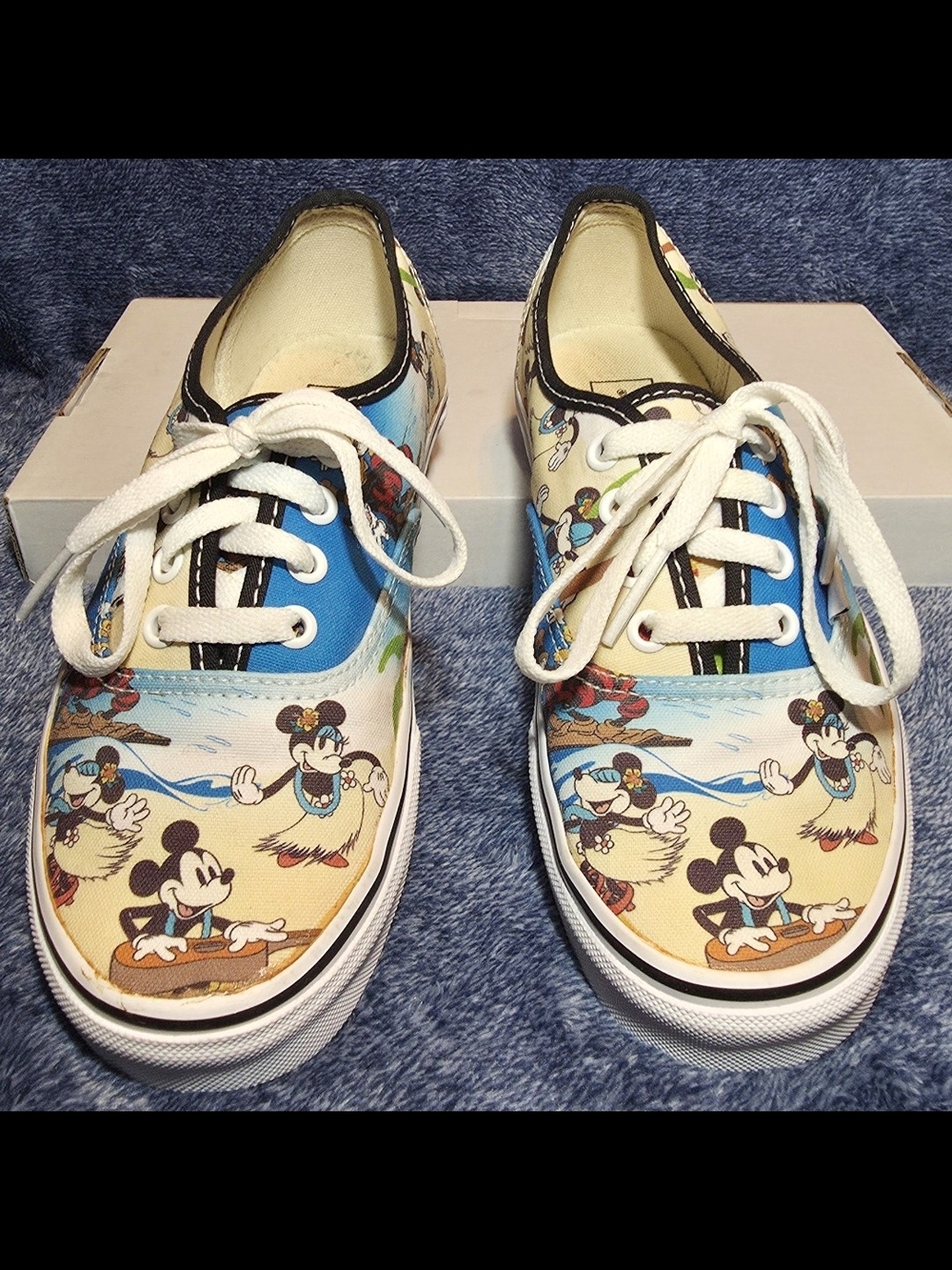 Disney x Vans Authentic 'Mickey Mouse Aloha' sneakers - Picture 3 of 7